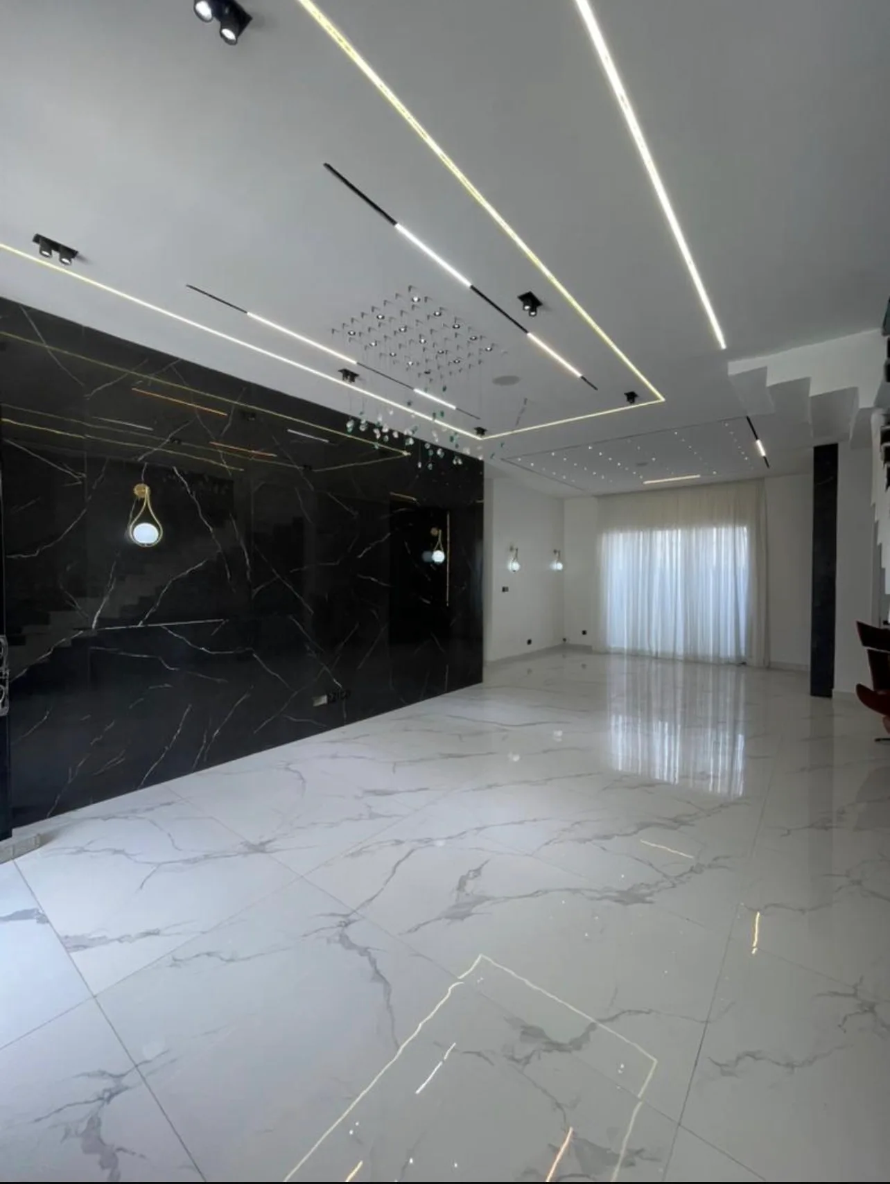 5-Bedroom Luxury Terrace Duplex · Lekki Phase 1, Lagos image 4