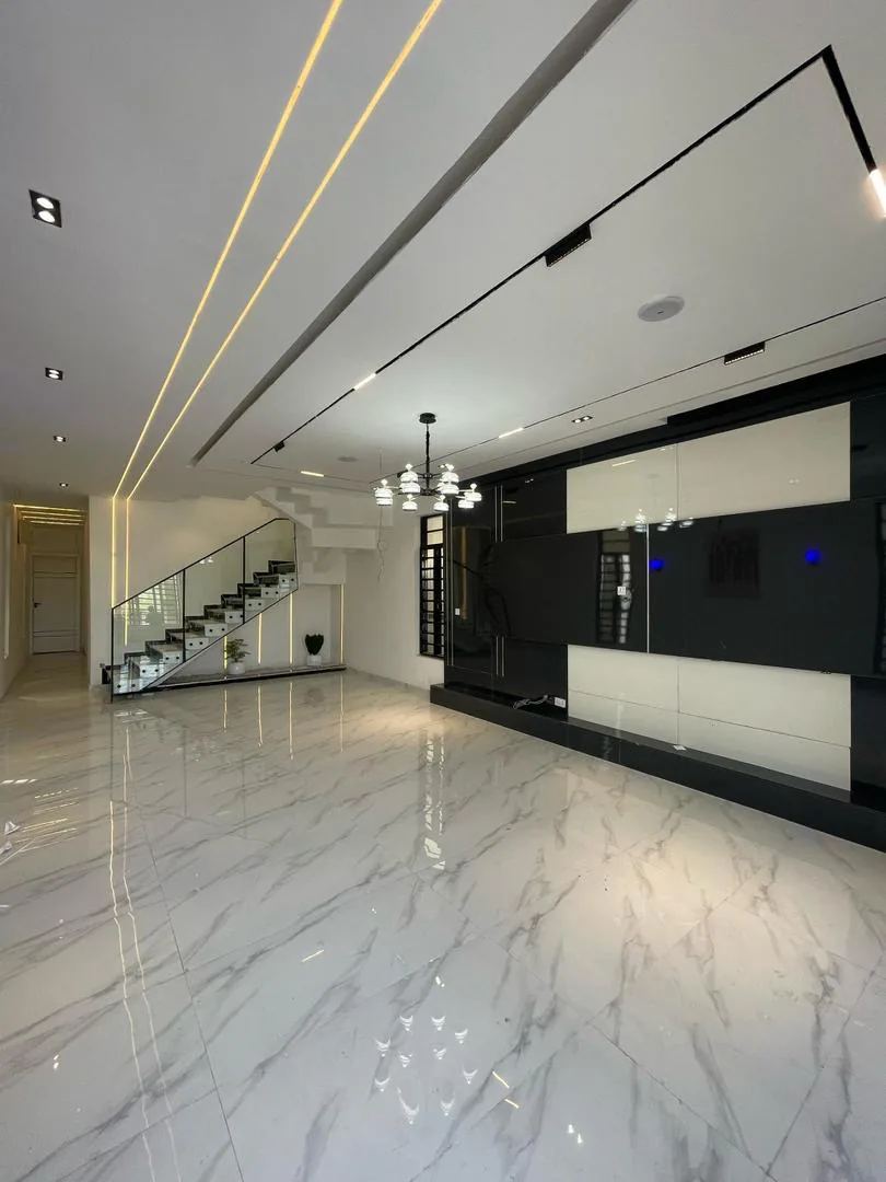 5-Bedroom Fully Detached Luxury Duplex · Chevron, Lekki image 2