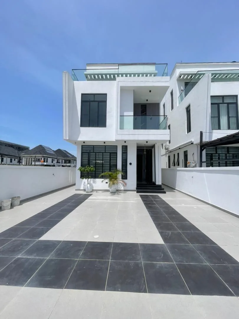 5-Bedroom Fully Detached Duplex, Lekki Phase 1 image 1
