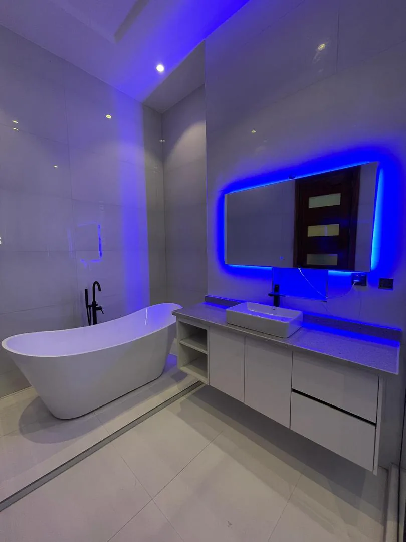5-Bedroom Fully Detached Duplex with Pool & BQ — Lekki County Homes, Ikota image 5