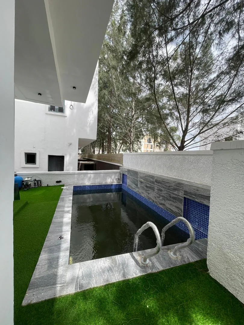 5-Bedroom Fully Detached Duplex with Pool & BQ — Lekki County Homes, Ikota image 6