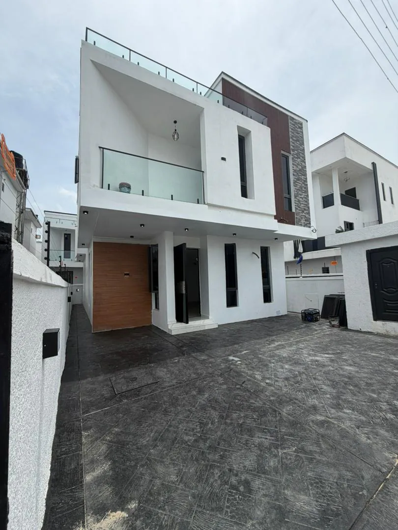 4-Bedroom Fully Detached Duplex · Ikota, Lekki image 2