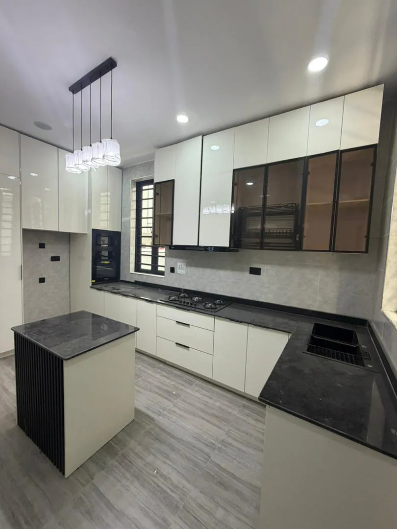 4-Bedroom Fully Detached Duplex · Ikota, Lekki image 4