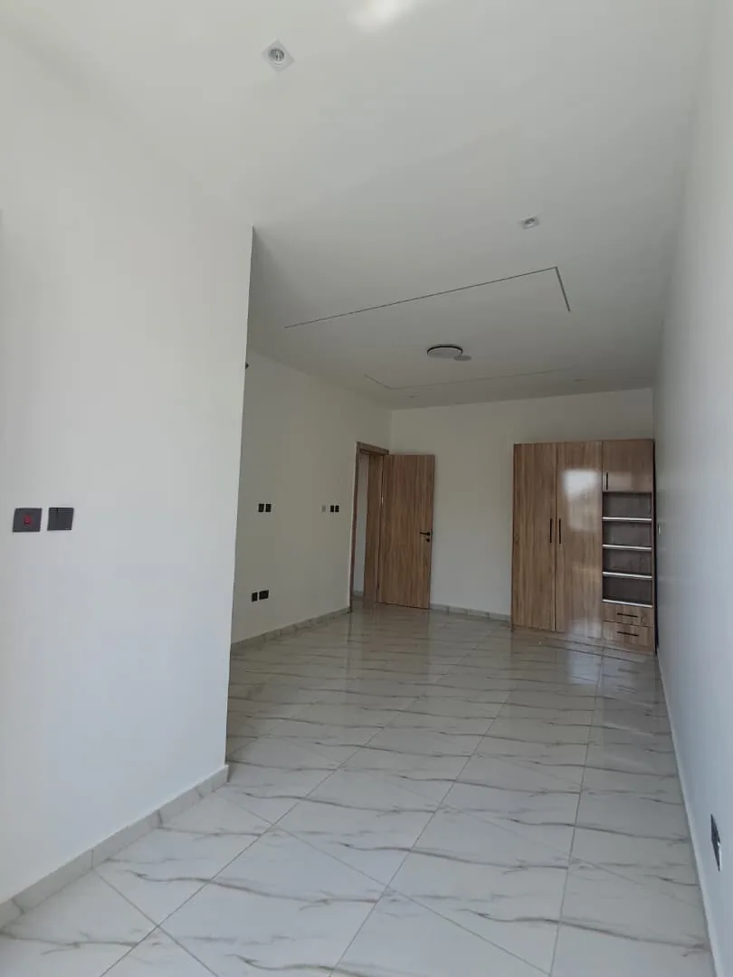 1 & 2 Bedroom Apartments — New Road Alpha Beach, Chevron Lekki image 4