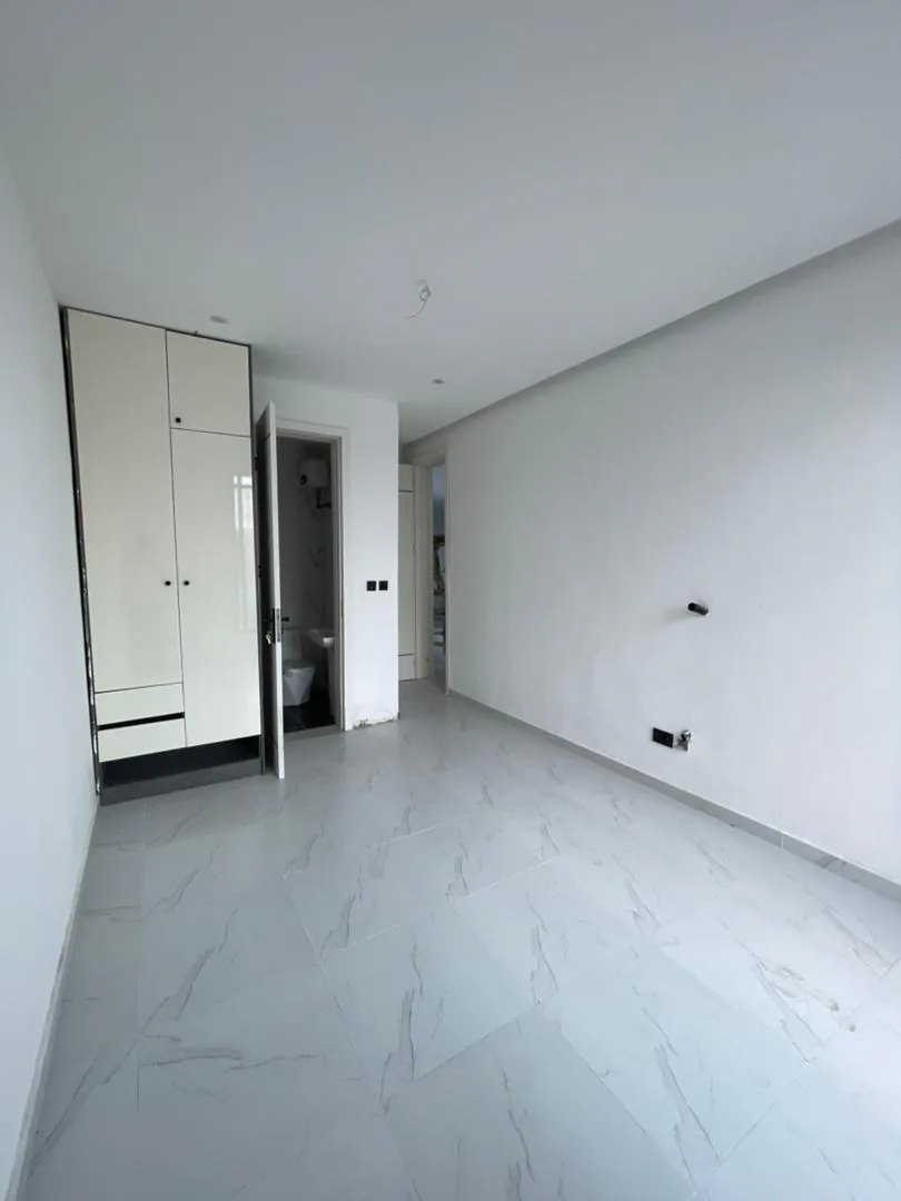 2 & 3-Bedroom Serviced Apartment · Freedom Way, Lekki Phase 1 image 4