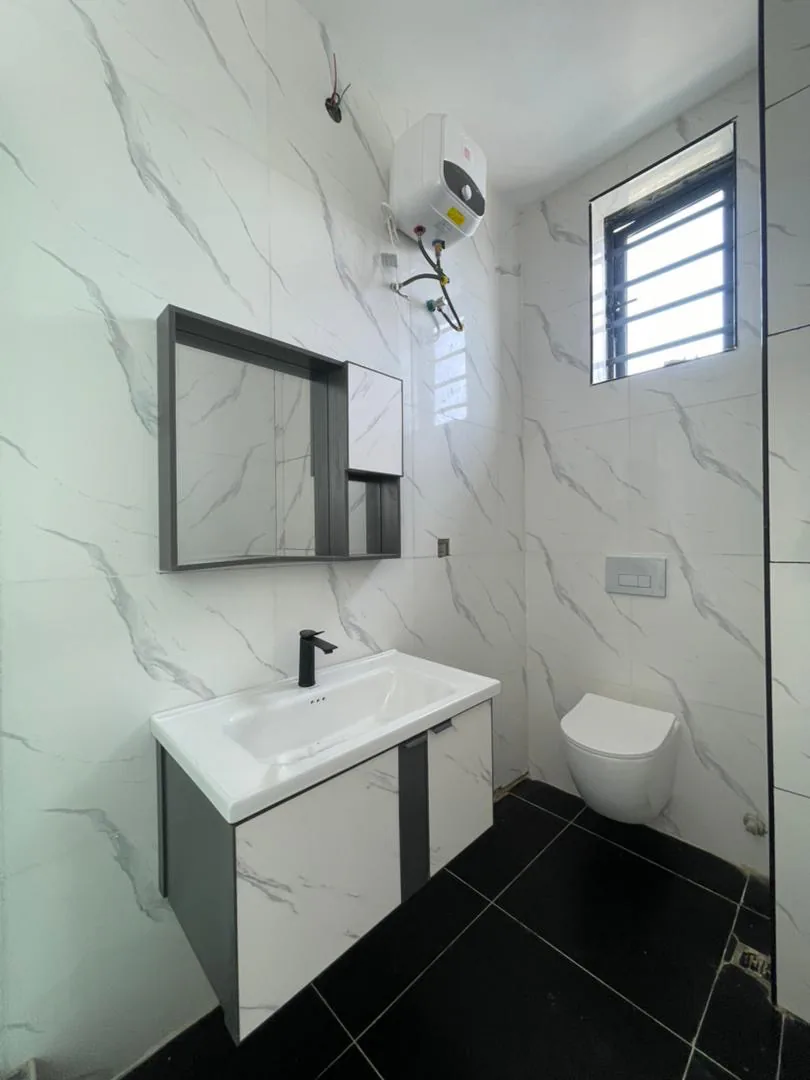 2 & 3-Bedroom Serviced Apartment · Freedom Way, Lekki Phase 1 image 8