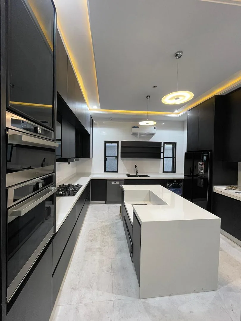 5-Bedroom Fully Detached Duplex with Cinema & Pool — Lekki Phase 1 image 3