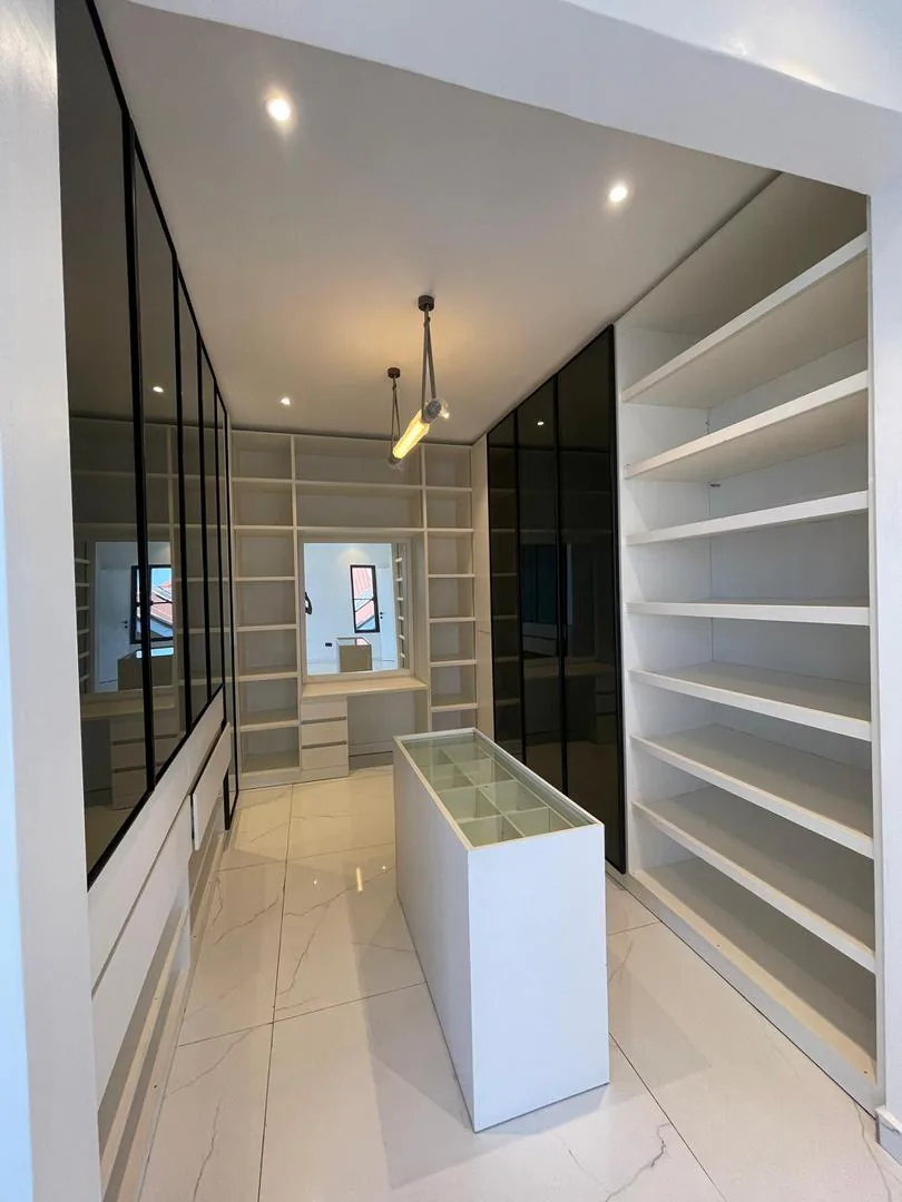 5-Bedroom Fully Detached Duplex with Cinema & Pool — Lekki Phase 1 image 5