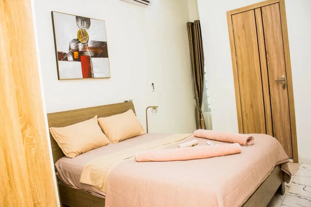 4-Bedroom Furnished Terrace · Rosebank 8, Ikota Villa, Lekki image 4