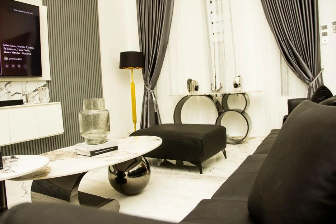 4-Bedroom Furnished Terrace · Rosebank 8, Ikota Villa, Lekki image 10