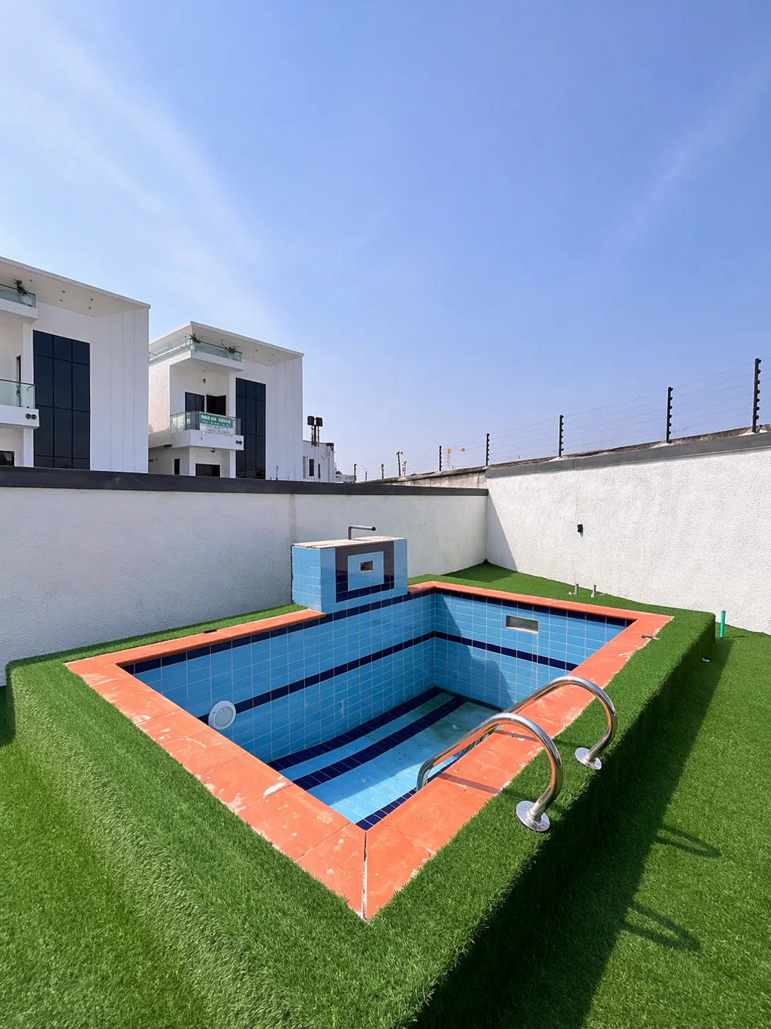 Luxury 5 Bedroom Fully Detached Duplex for Sale in Chevron Lekki Lagos image 6