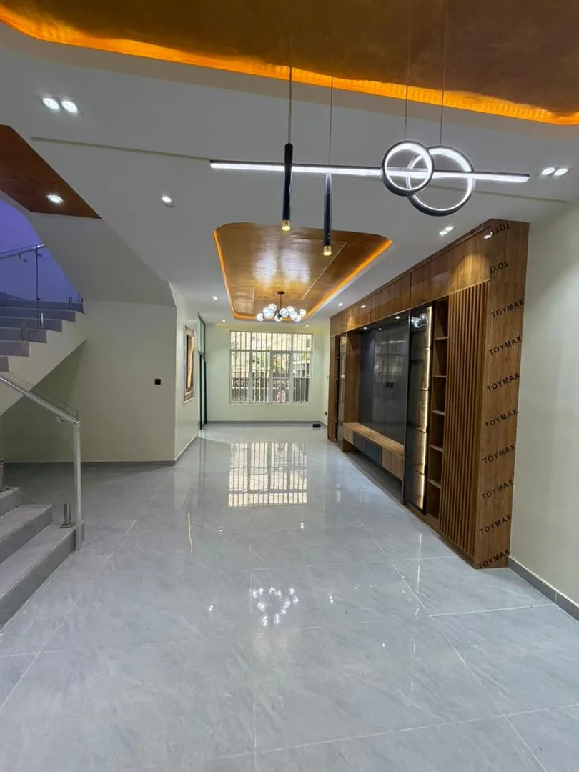 4-Bedroom Luxury Fully Detached Duplex · Osapa London, Lekki image 3