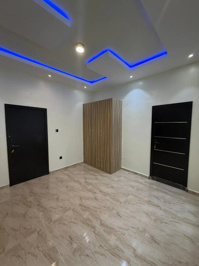 4-Bedroom Luxury Fully Detached Duplex · Osapa London, Lekki image 9
