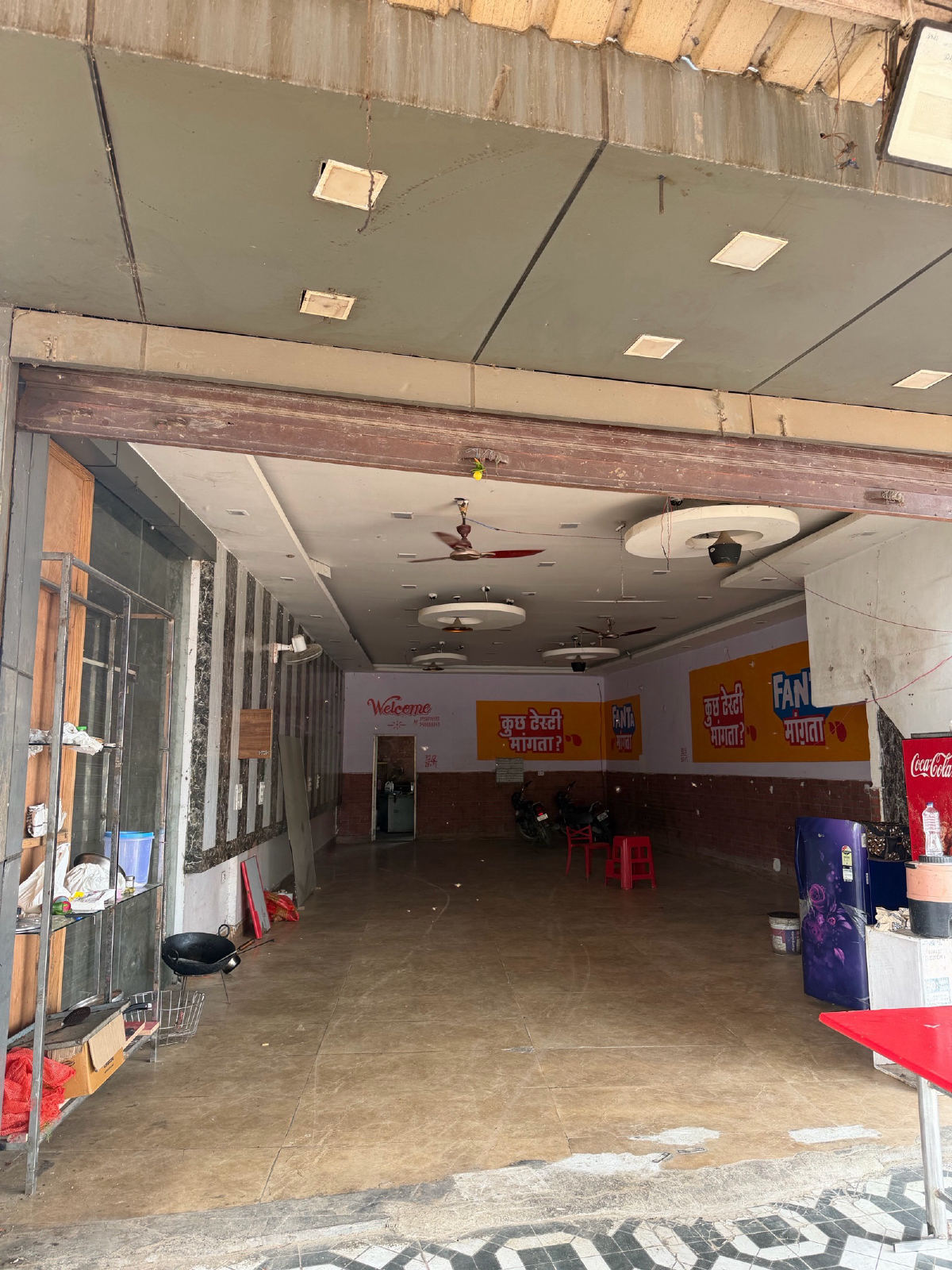 Premium Location Shop for Rent