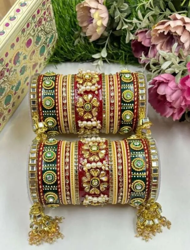 Beautiful Red And Green Kundan Rajwadi Chooda Set