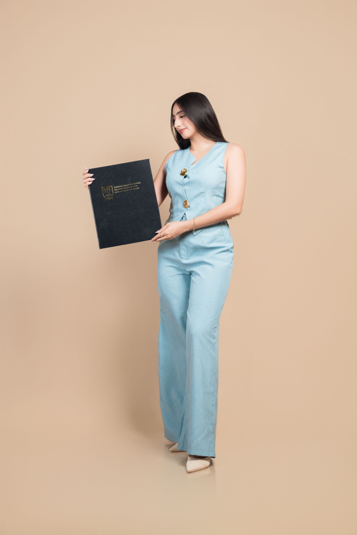 Graduation - Foto del Catálogo - 1756771046238