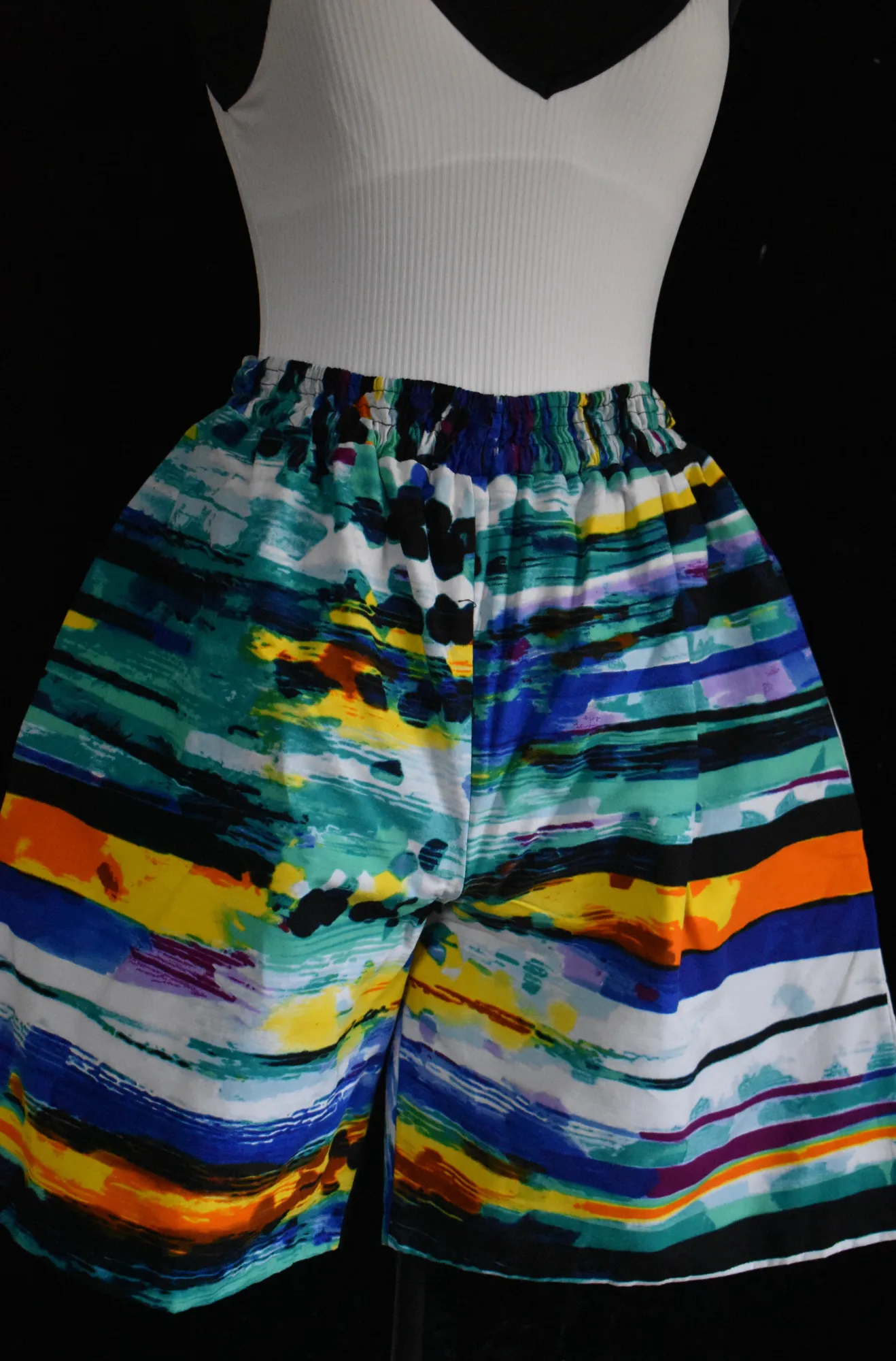 Vibrant Brushstroke Wide-Leg Shorts photo 2