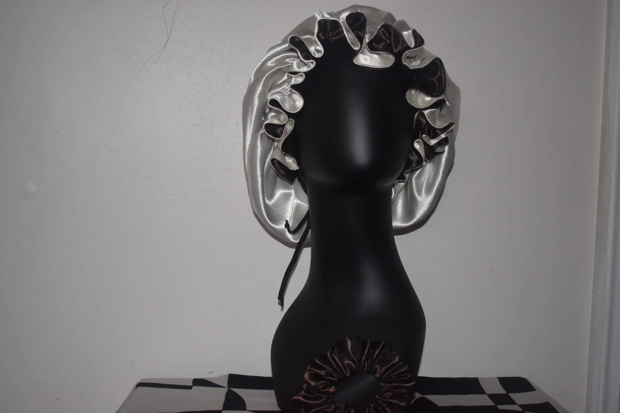 The Dreamscape Luxe Collection-(Cocoa Crème Bonnet Set) photo 4