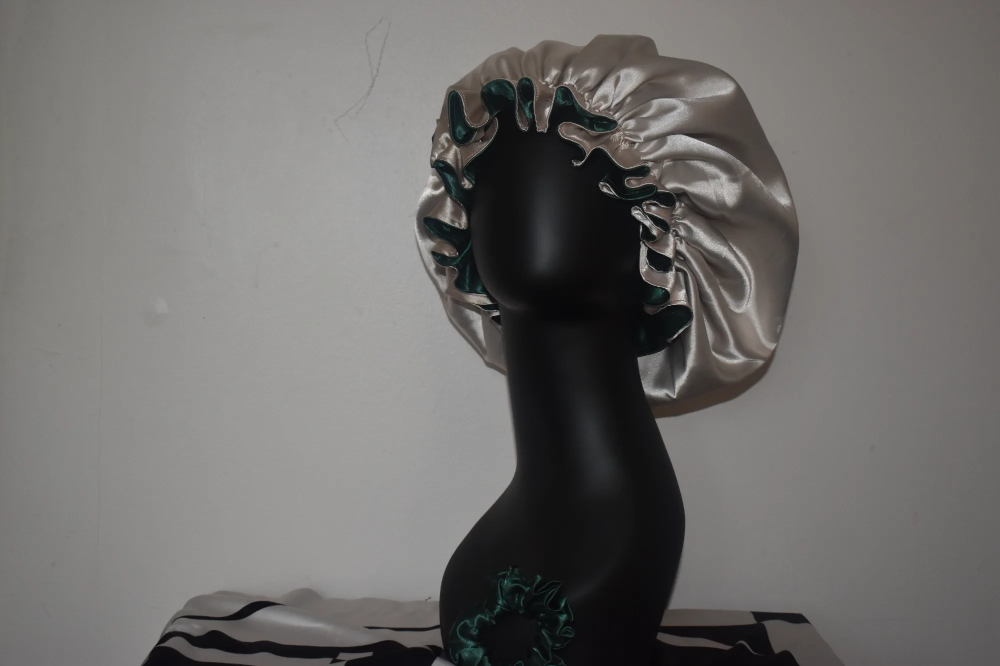 The Dreamscape Luxe Collection-(Emerald Mist Bonnet Set) photo 2
