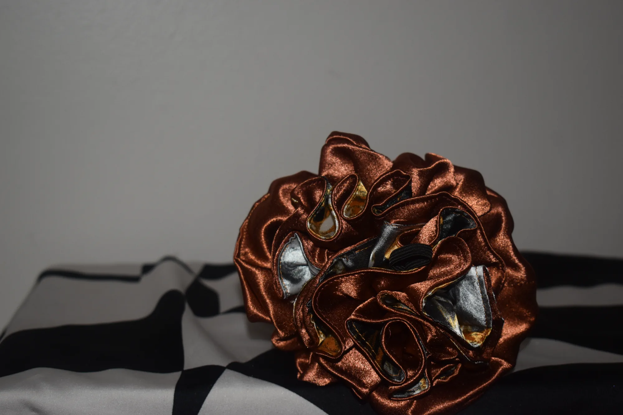 The Dreamscape Luxe Collection-(Gilded Night Bonnet Set) photo 3