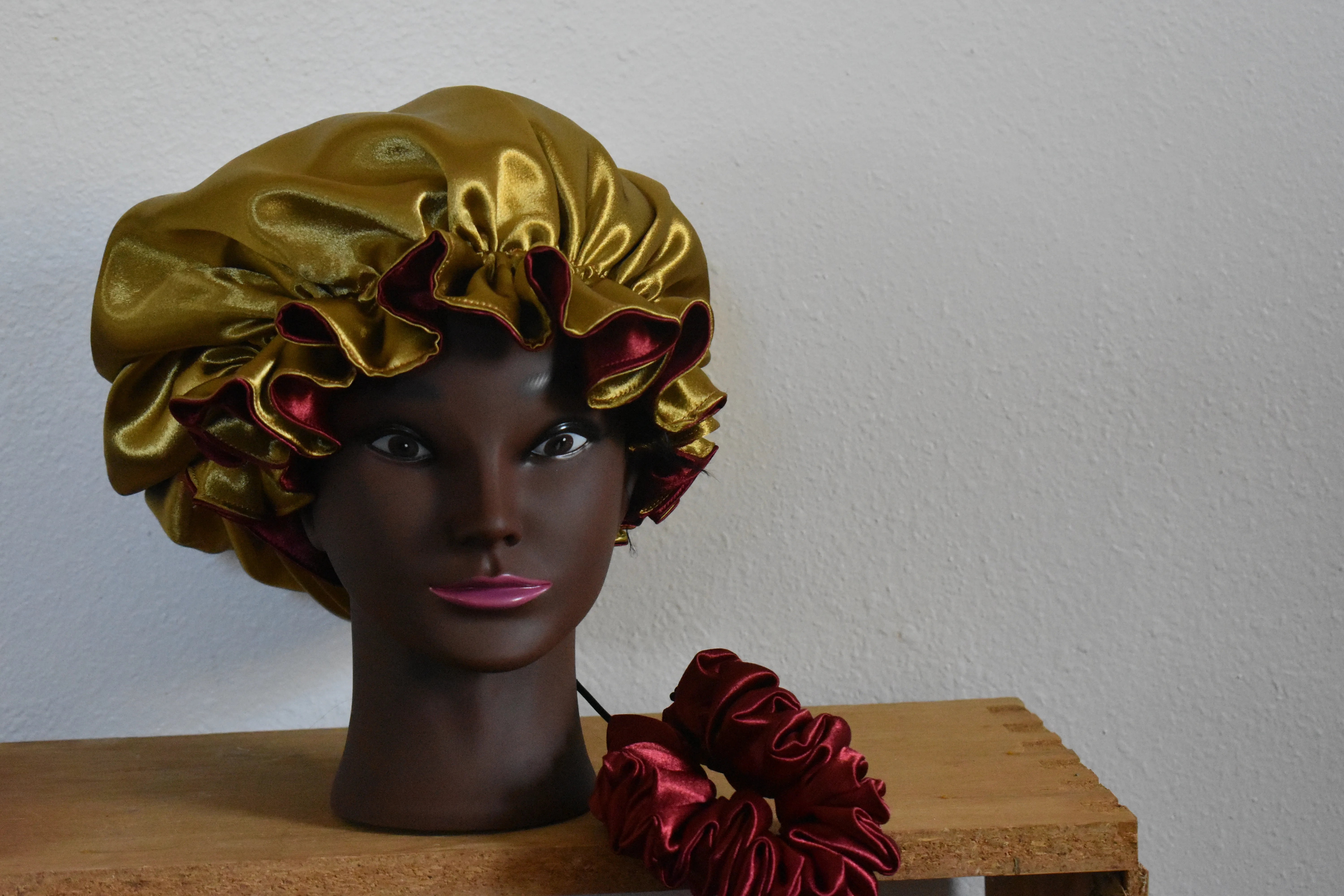 Luxury Gold and Red Satin Bonnet Set photo 3