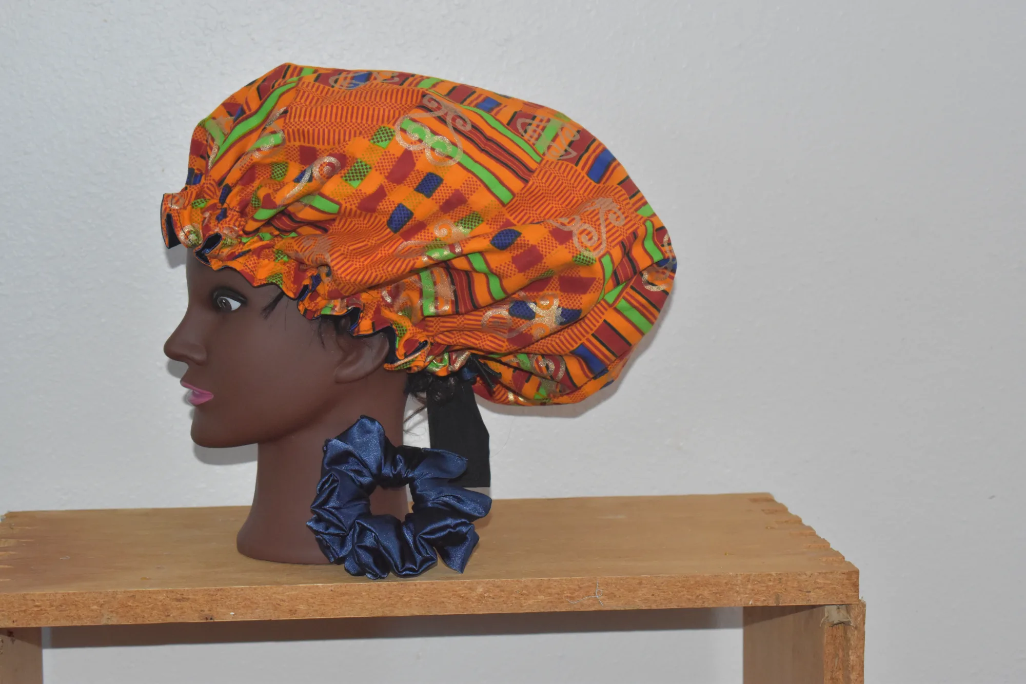 Medium Kente Print Adjustable Bonnet photo 2