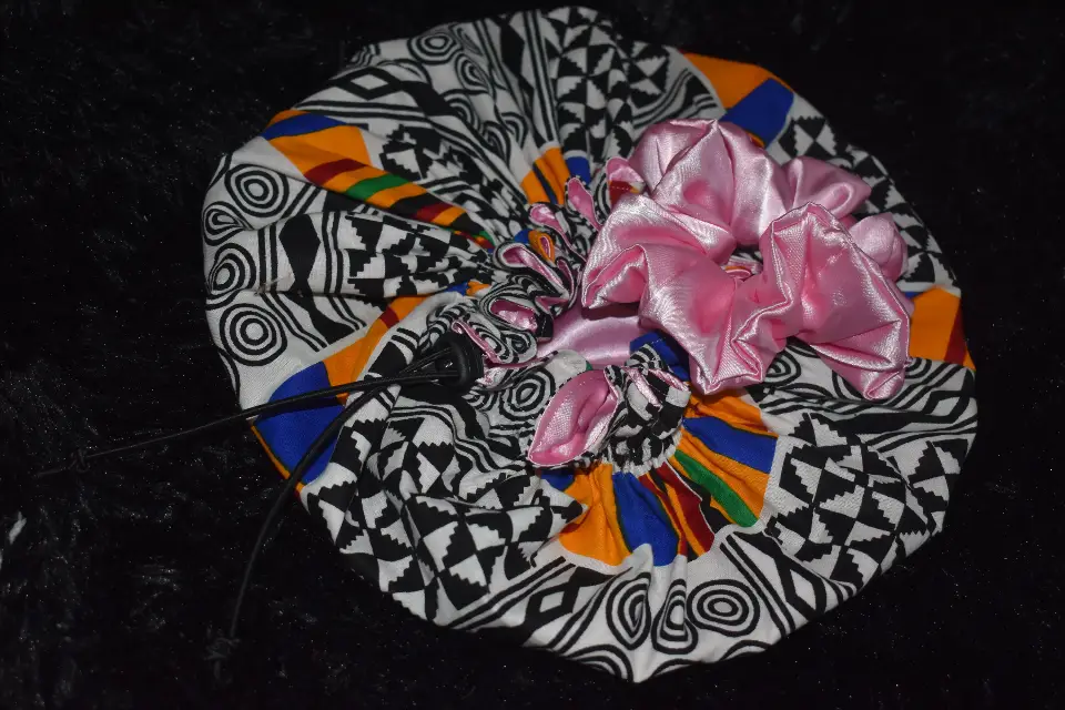 Medium Geometric African Print Satin Bonnet