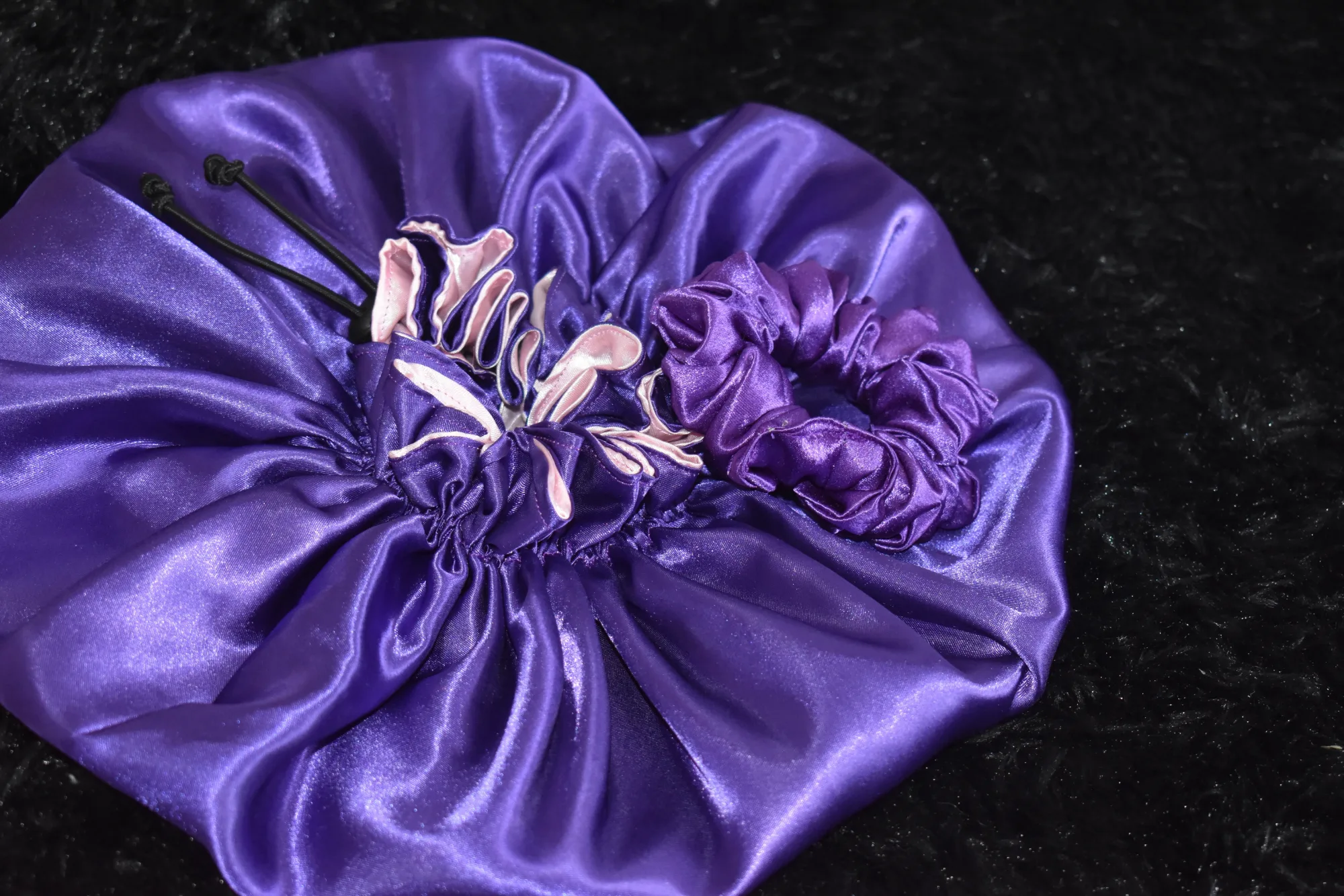 Medium Royal Purple/Pink Satin Bonnet photo 1