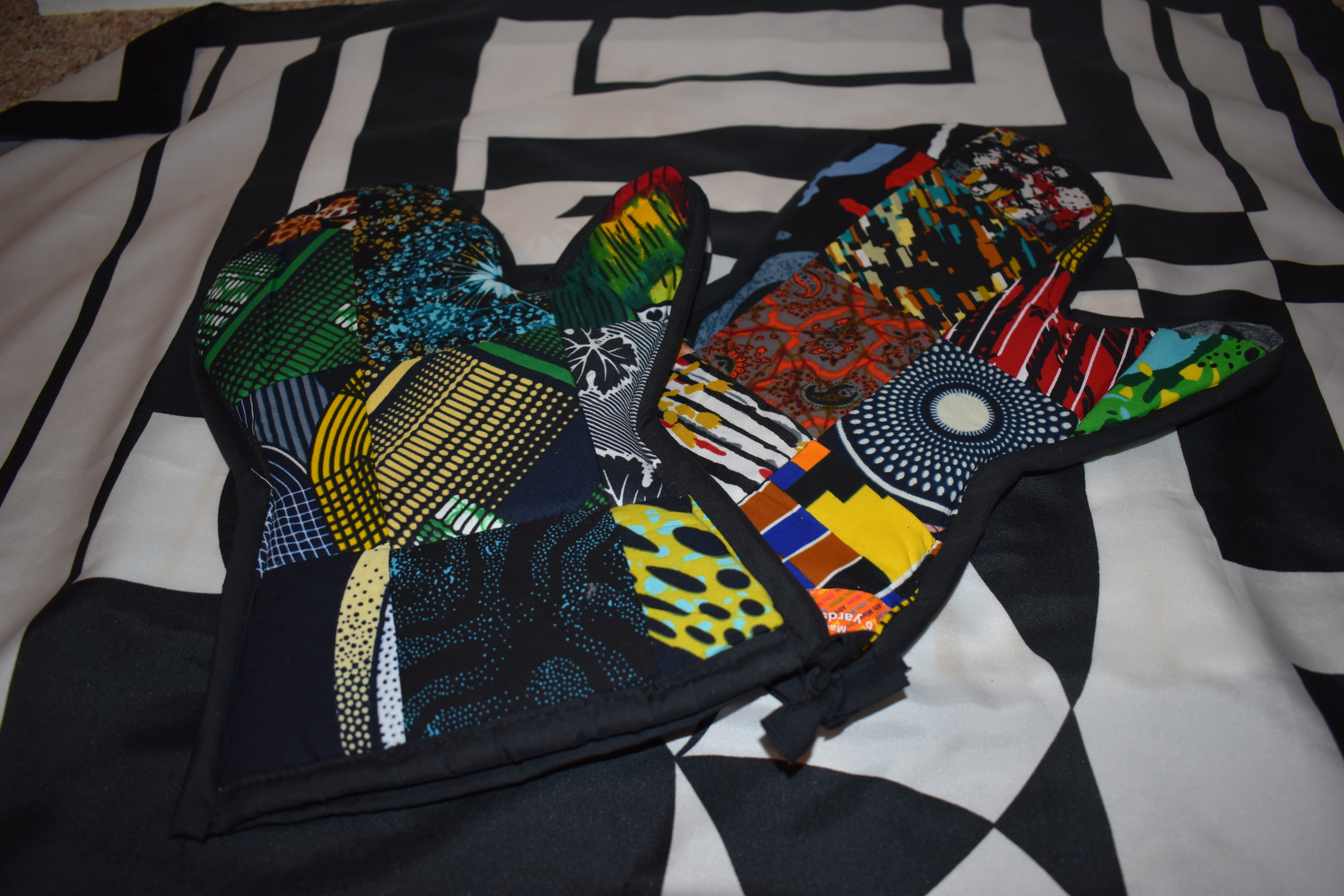 Scrap Delight Mitts 1