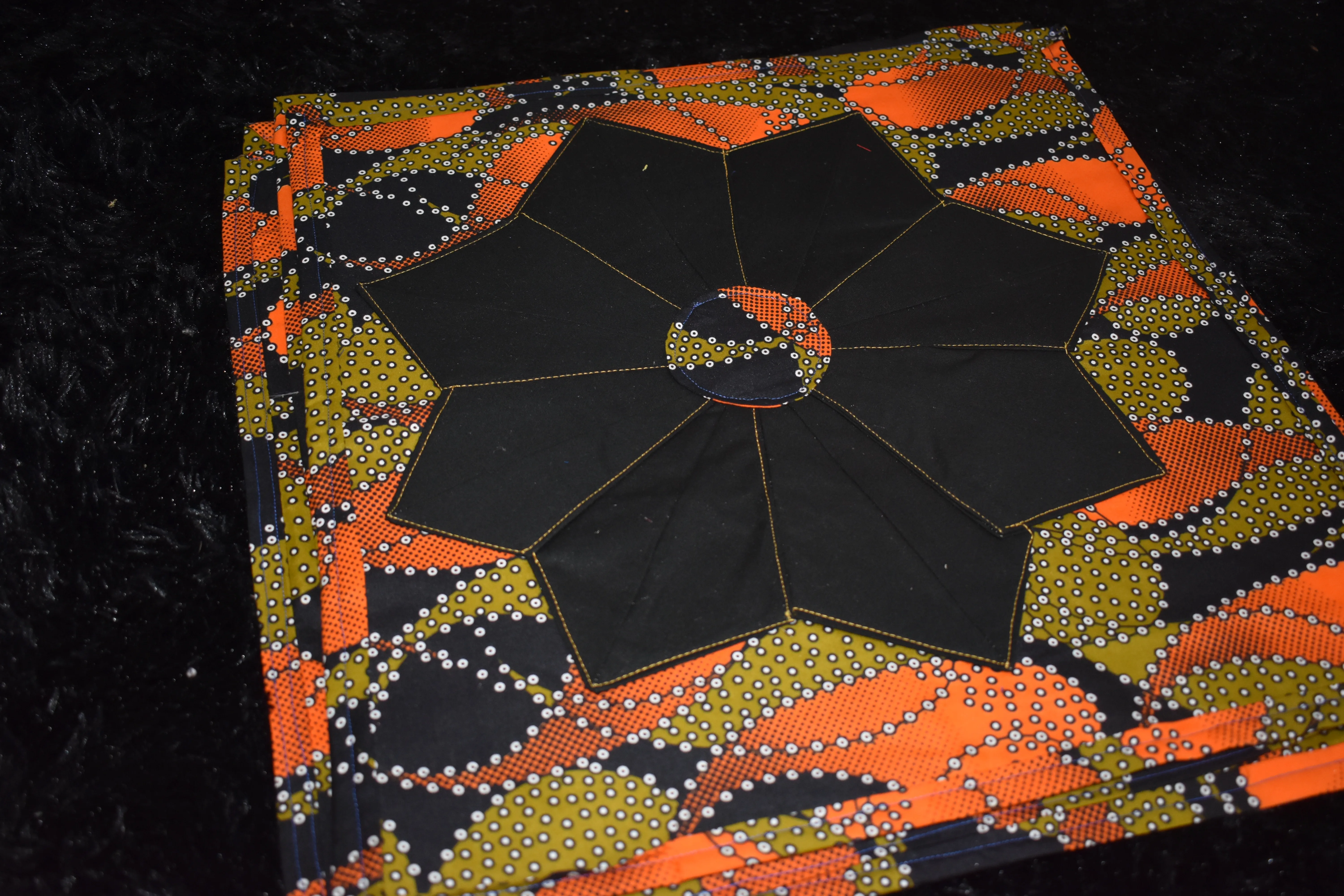 Quilted Placemats / Wall Hangings-Star Motif photo 2