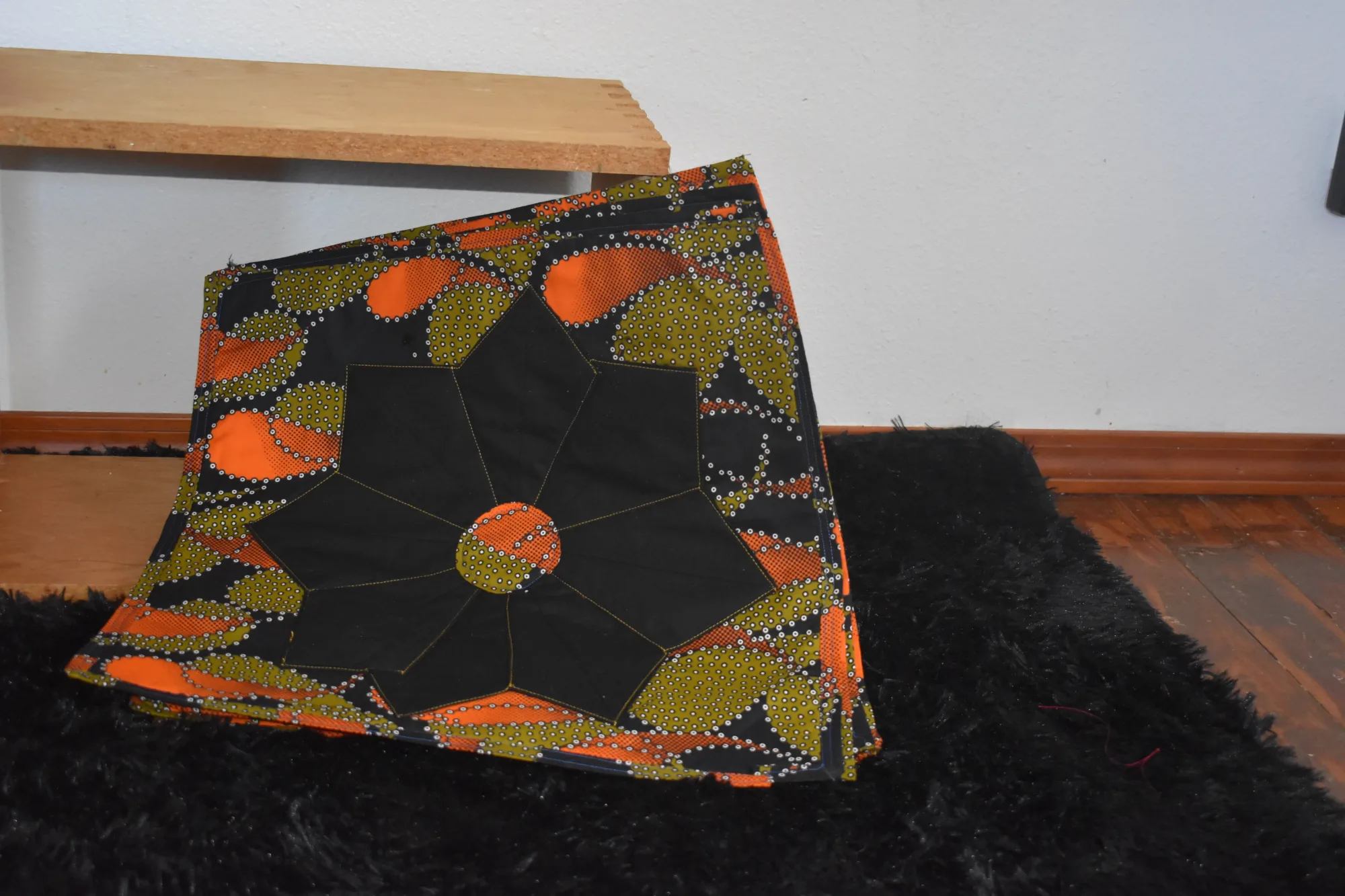 Quilted Placemats / Wall Hangings-Star Motif photo 3