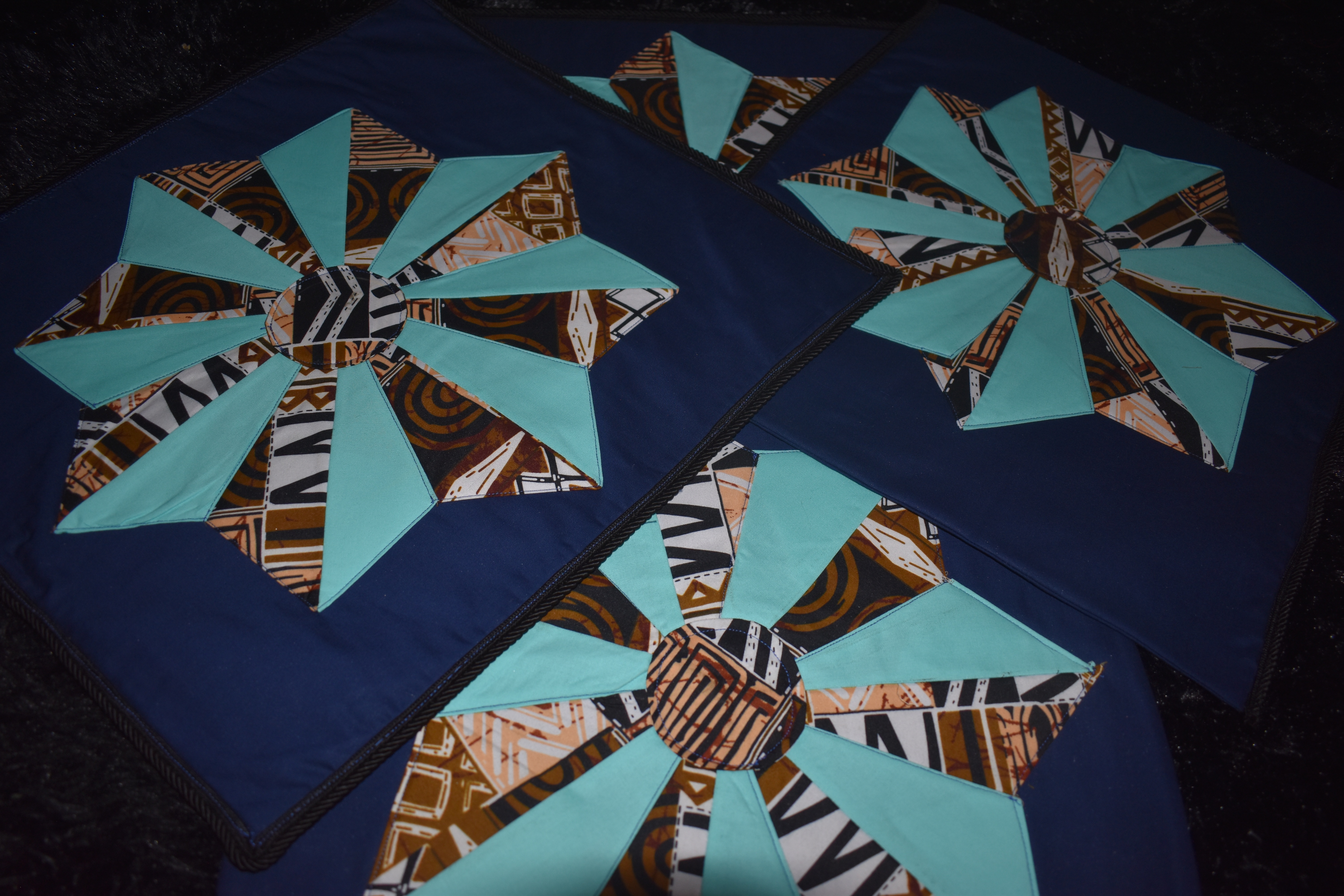 Quilted Placemats / Wall Hangings-Teal Star Motif