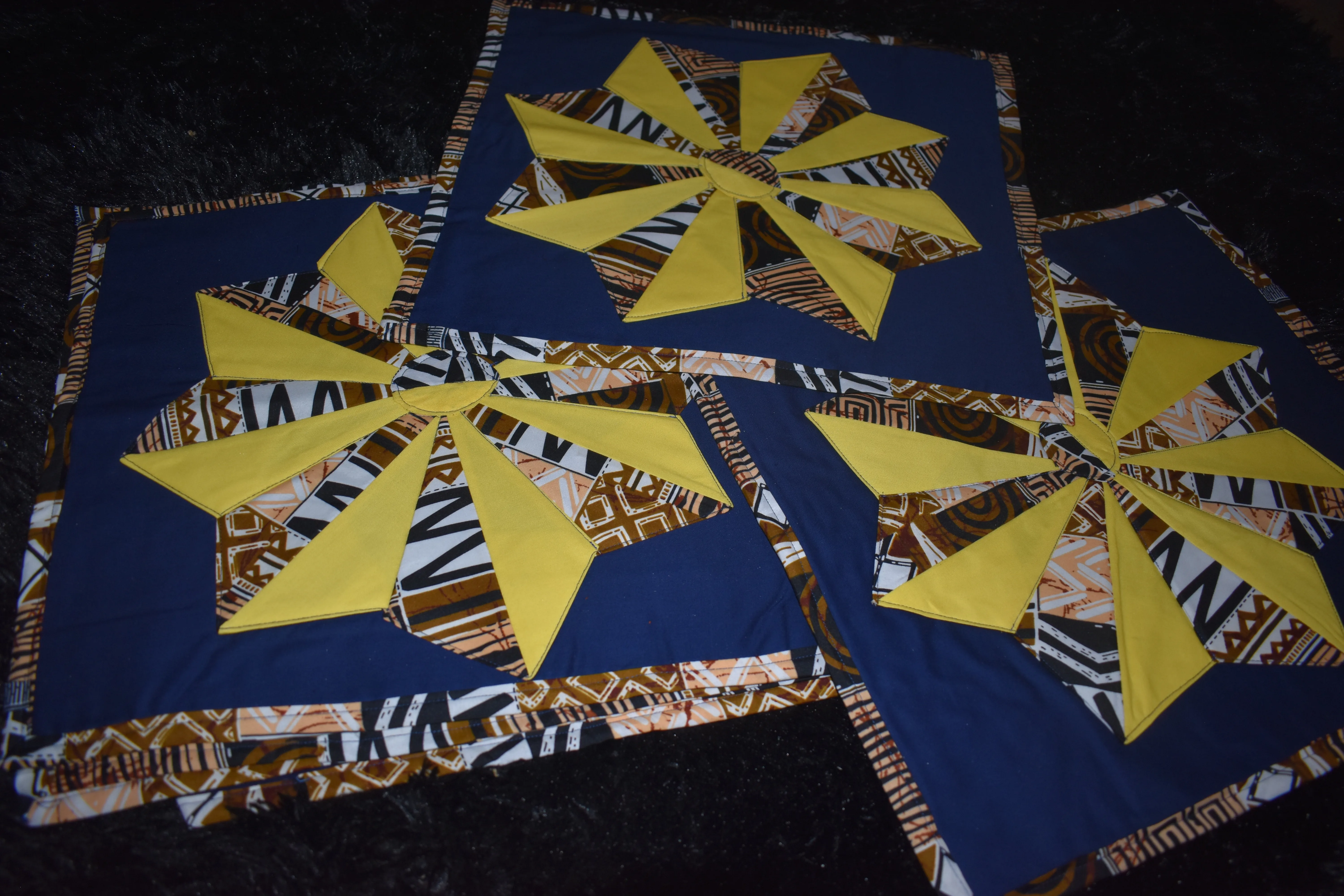 Quilted Placemats / Wall Hangings-Yellow Motif photo 3