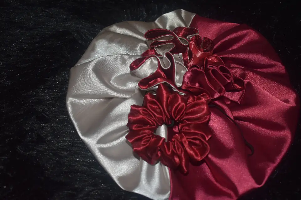 The Dreamscape Luxe Collection-(Ruby Glaze Bonnet Set)