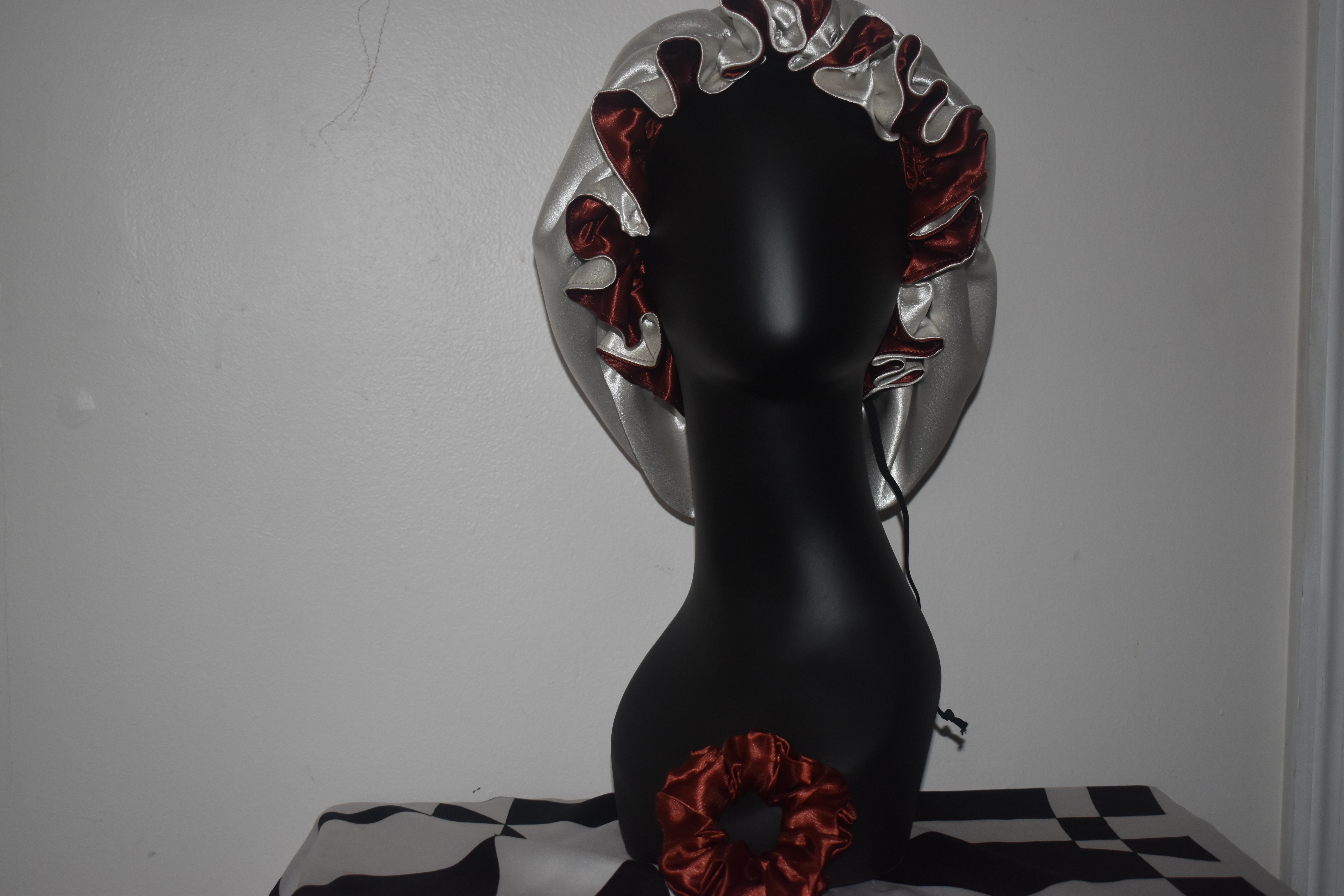 The Dreamscape Luxe Collection-(Crimson Crush Bonnet Set) photo 4