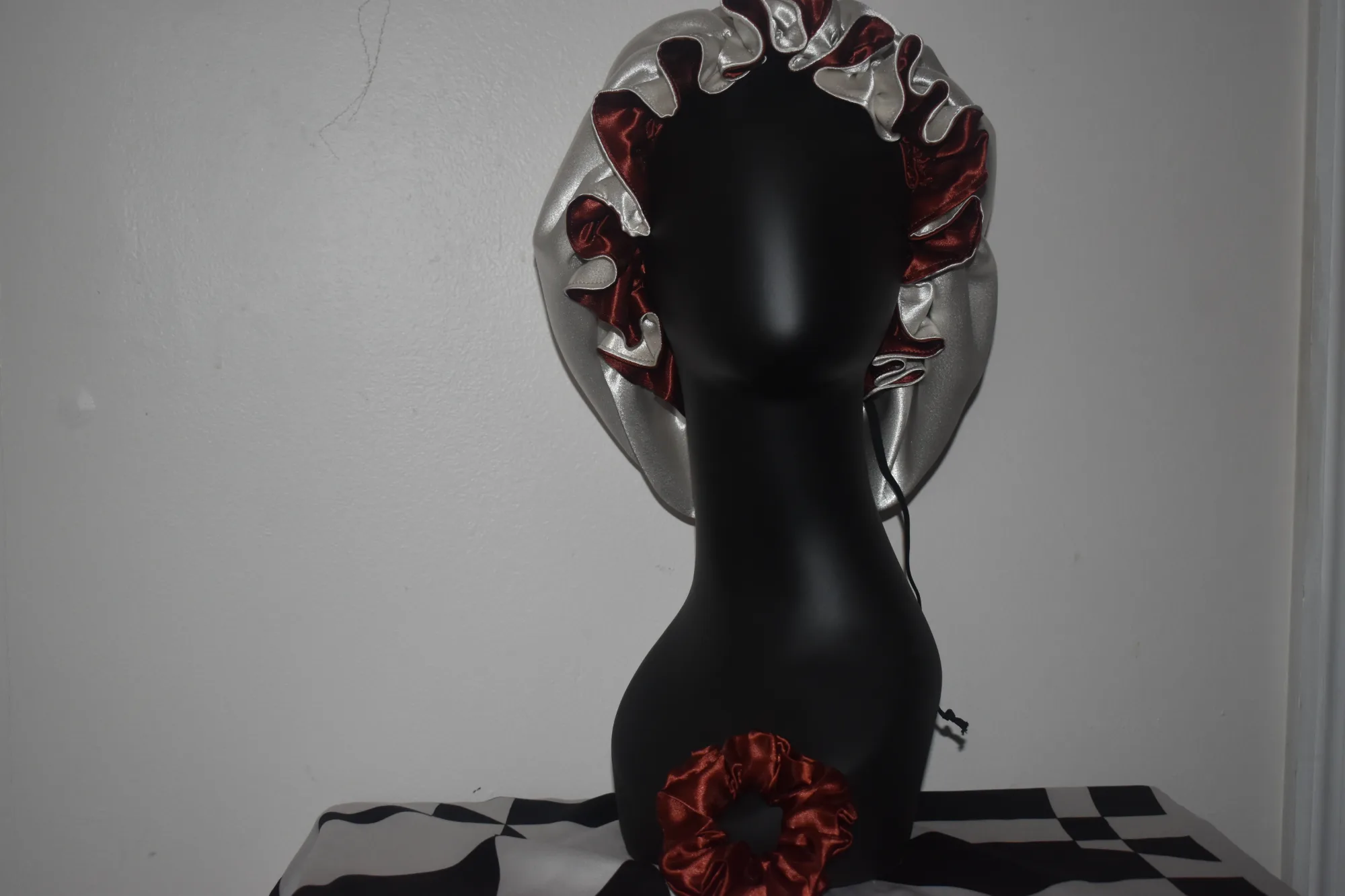 The Dreamscape Luxe Collection-(Crimson Crush Bonnet Set) photo 4