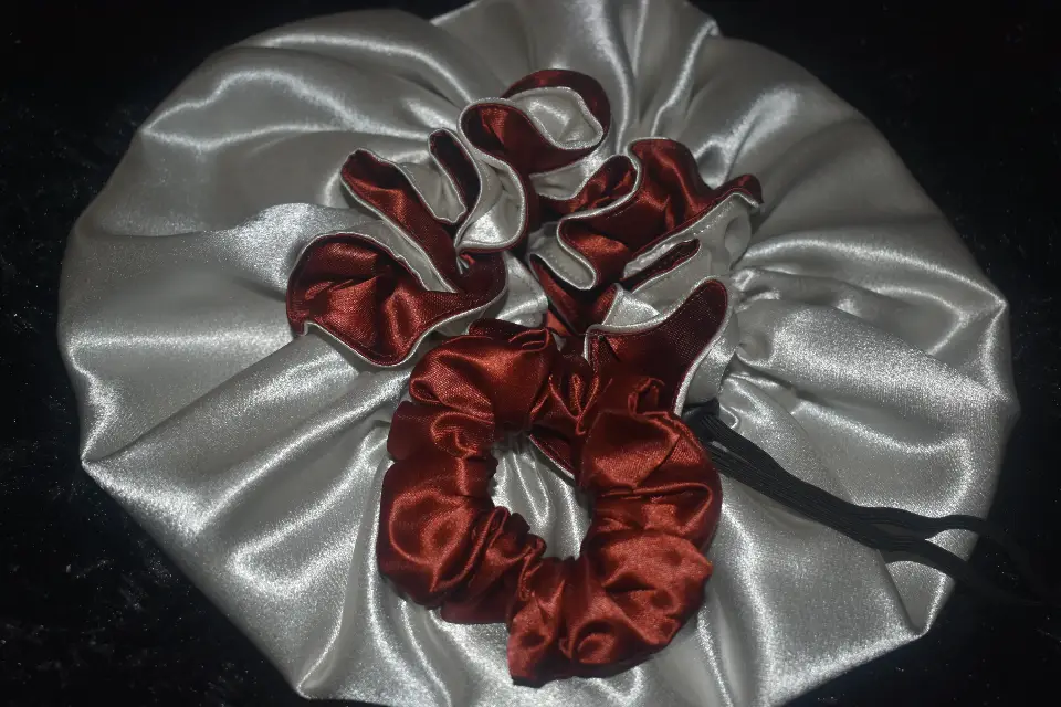 The Dreamscape Luxe Collection-(Crimson Crush Bonnet Set)
