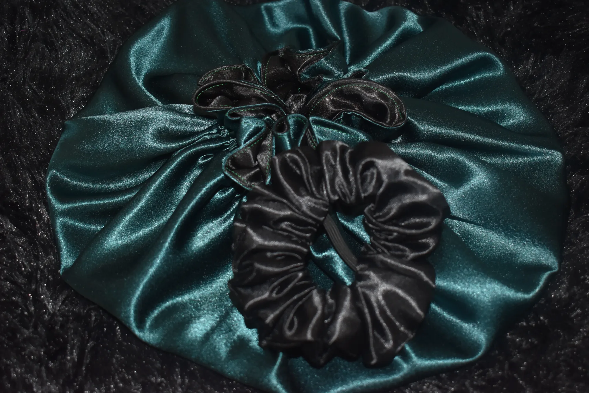 The Dreamscape Luxe Collection-(Onyx Oasis Bonnet Set) photo 1