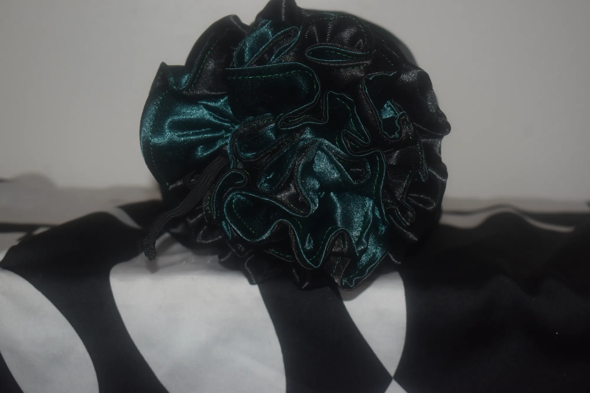 The Dreamscape Luxe Collection-(Onyx Oasis Bonnet Set) photo 5