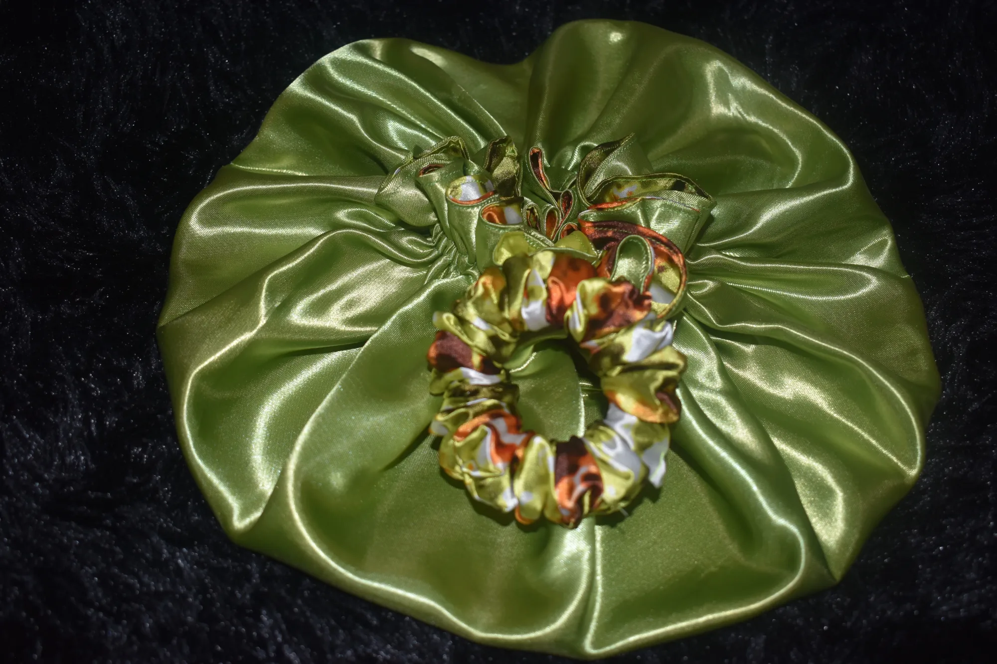 The Dreamscape Luxe Collection-(Golden Hour Bloom Bonnet Set) photo 5