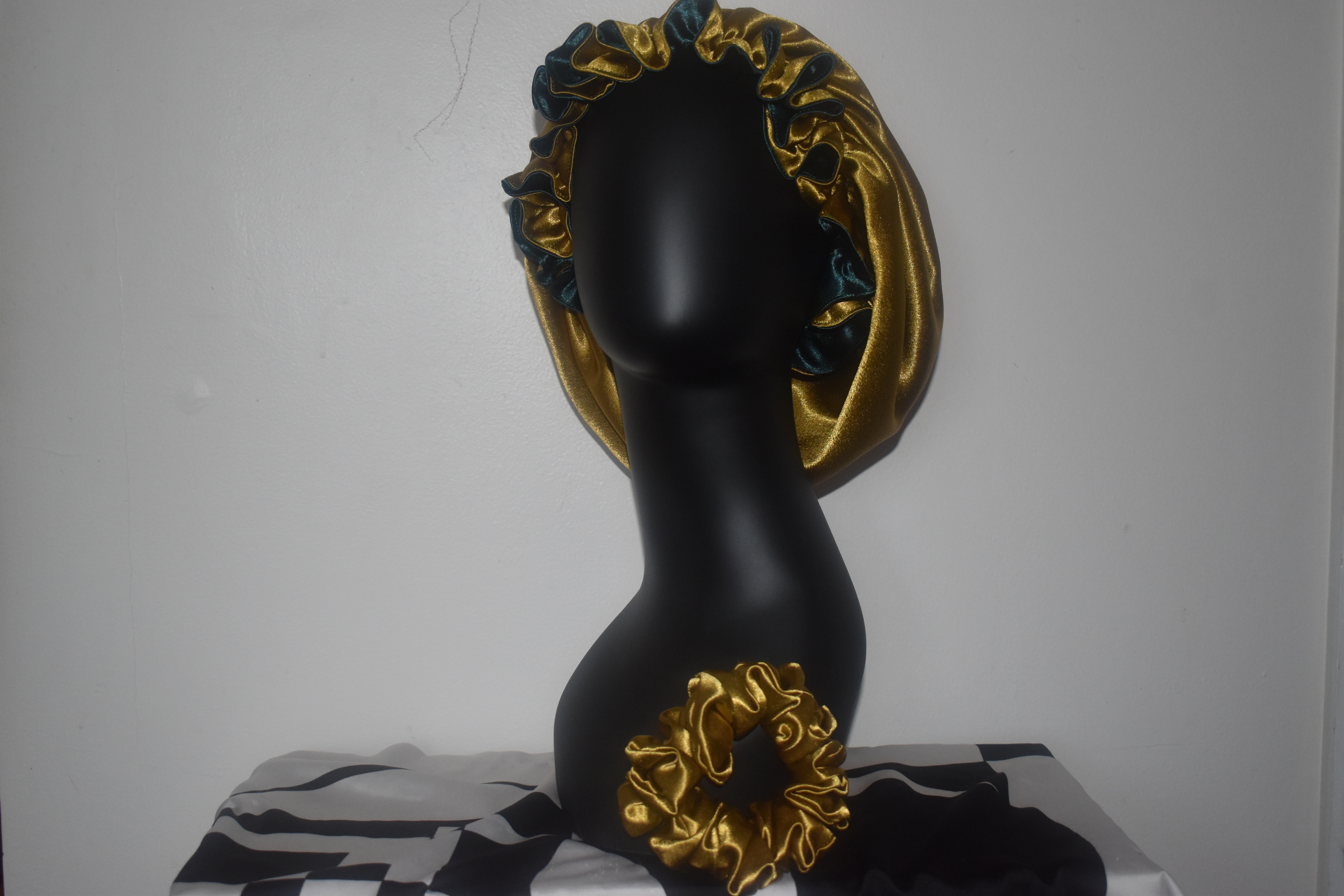 The Dreamscape Luxe Collection-(The 'Nuit Dorée' Set) photo 3