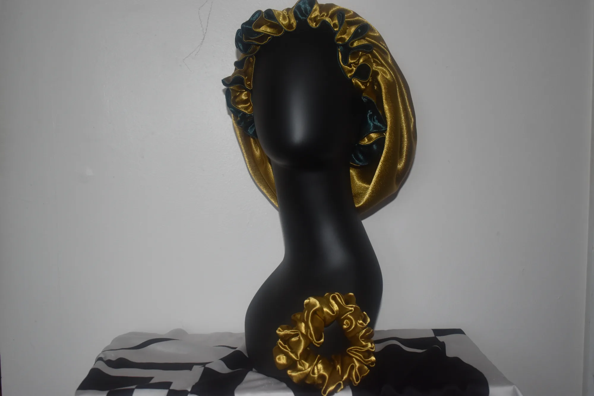 The Dreamscape Luxe Collection-(The 'Nuit Dorée' Set) photo 3