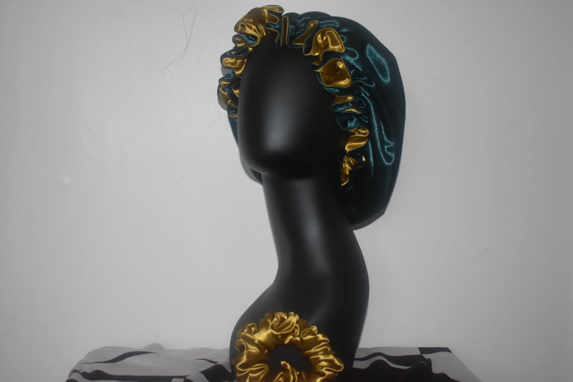 The Dreamscape Luxe Collection-(The 'Nuit Dorée' Set) photo 4