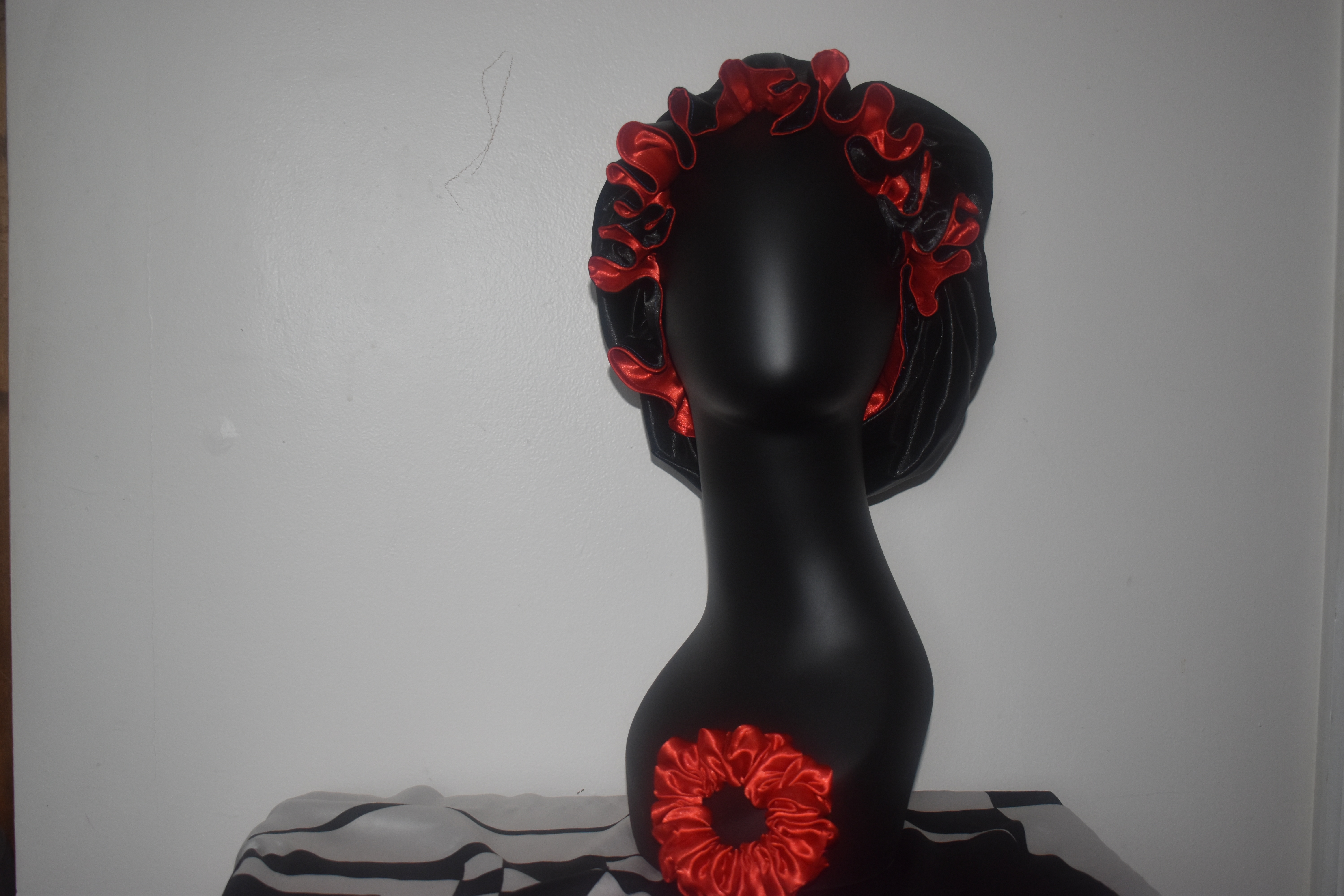 The Dreamscape Luxe Collection-(The 'Rouge Noir' Bonnet Set) photo 4