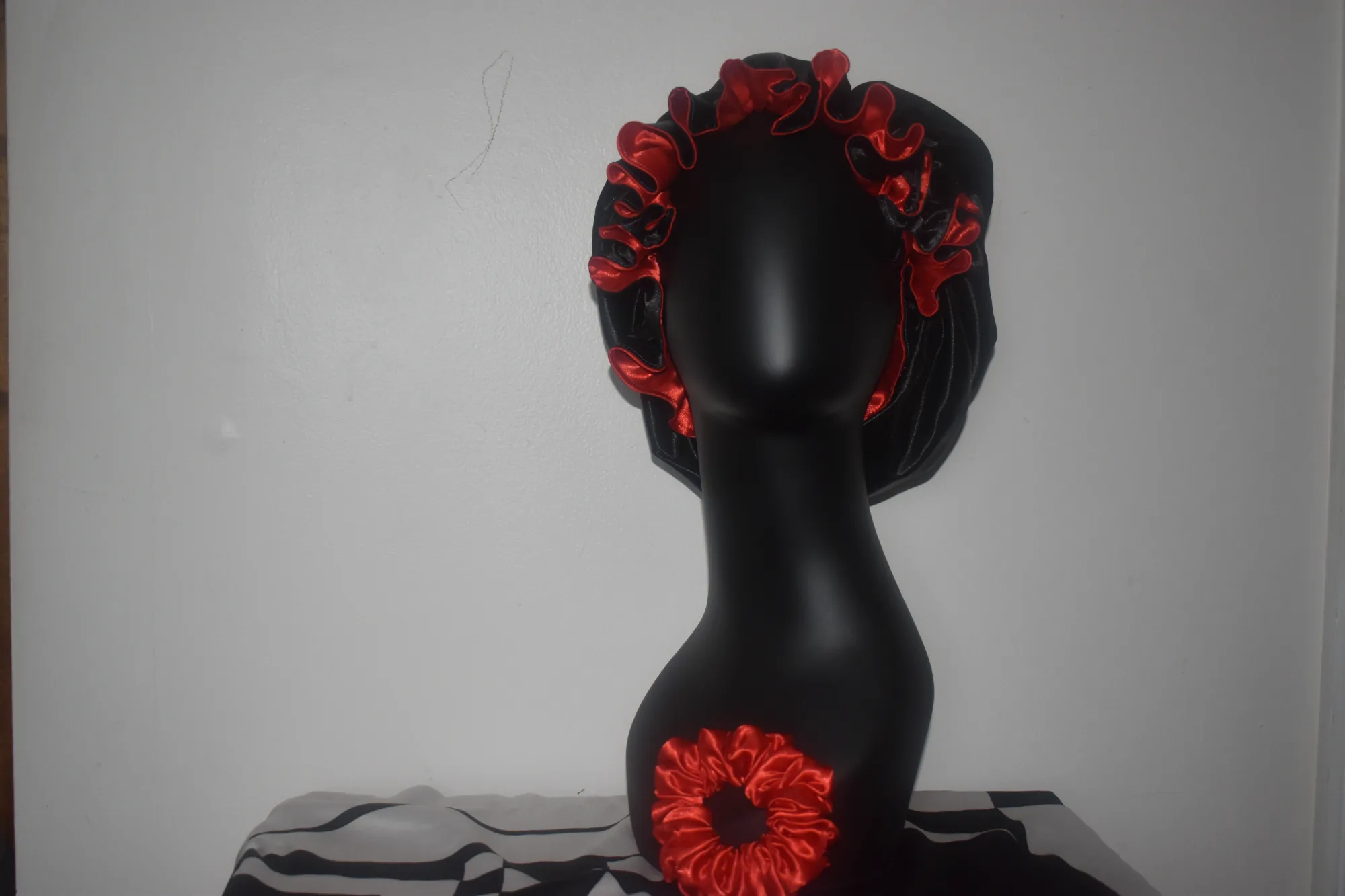 The Dreamscape Luxe Collection-(The 'Rouge Noir' Bonnet Set) photo 4