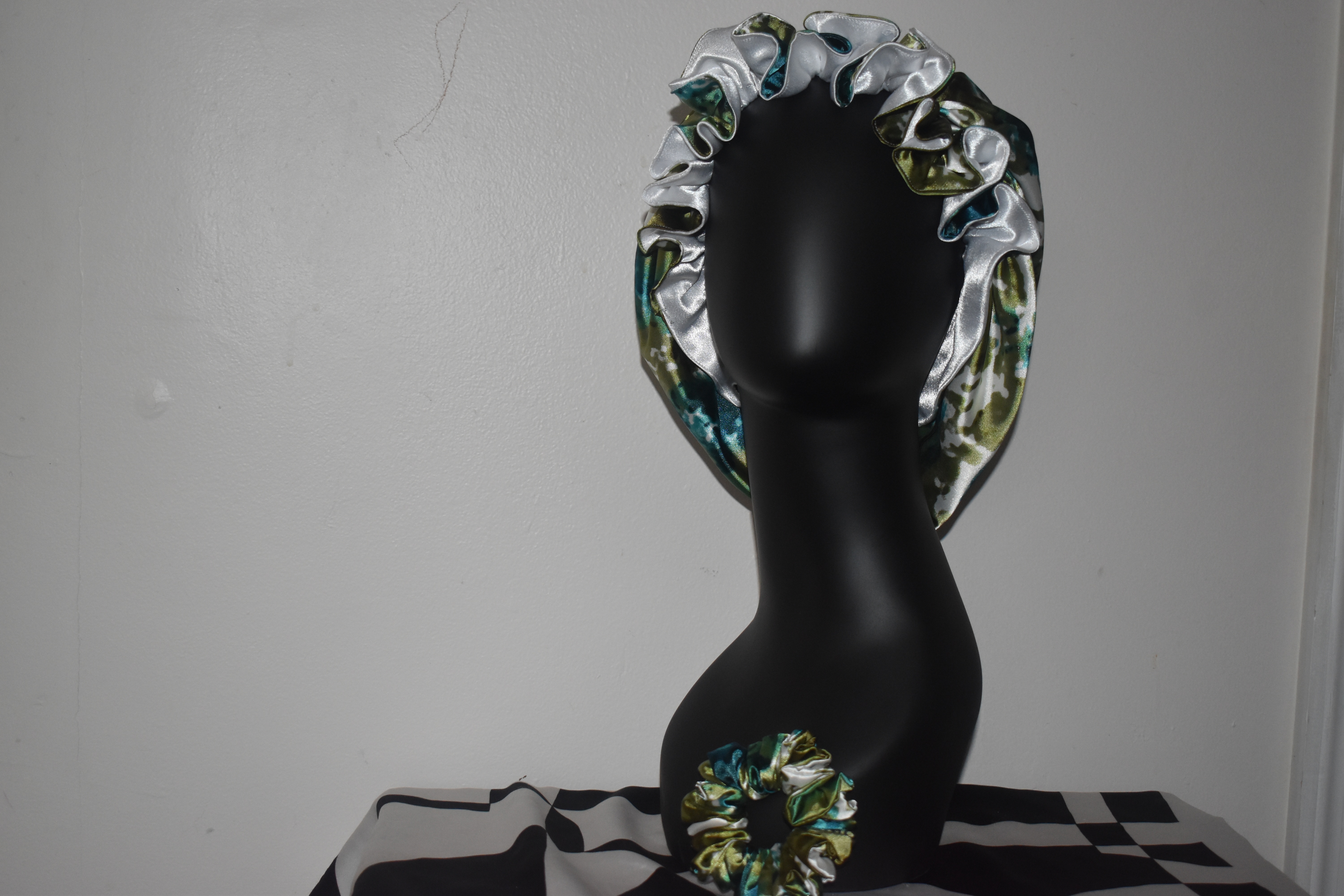 The Dreamscape Luxe Collection-(Verdant Current Bonnet Set) photo 2