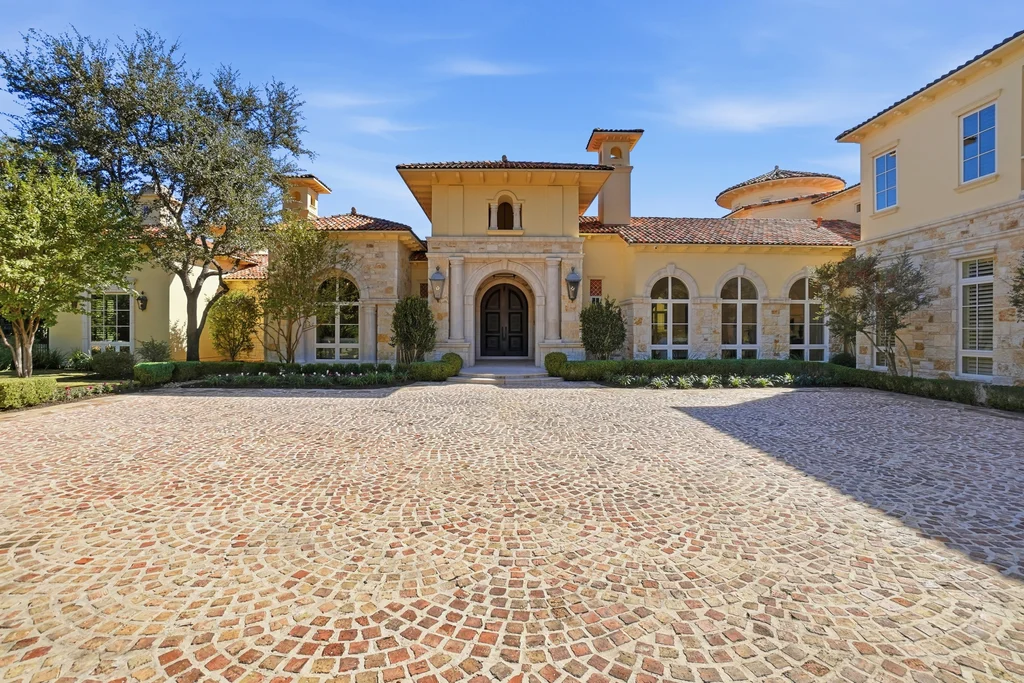 007_136 S Tower Dr_by_meetjrp