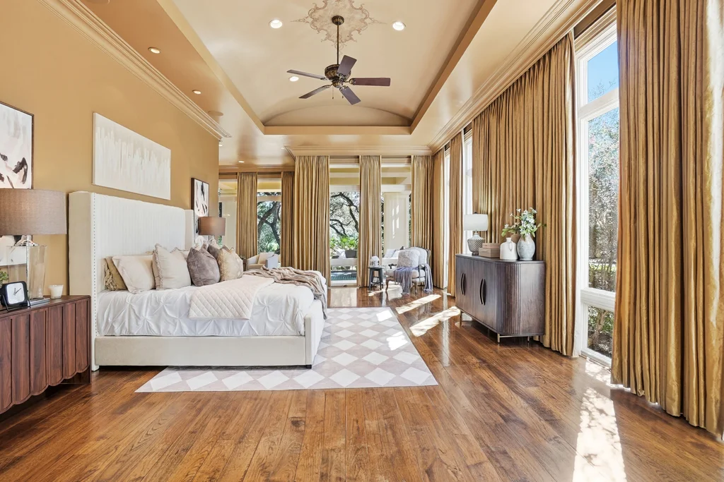 012_136 S Tower Dr_by_meetjrp