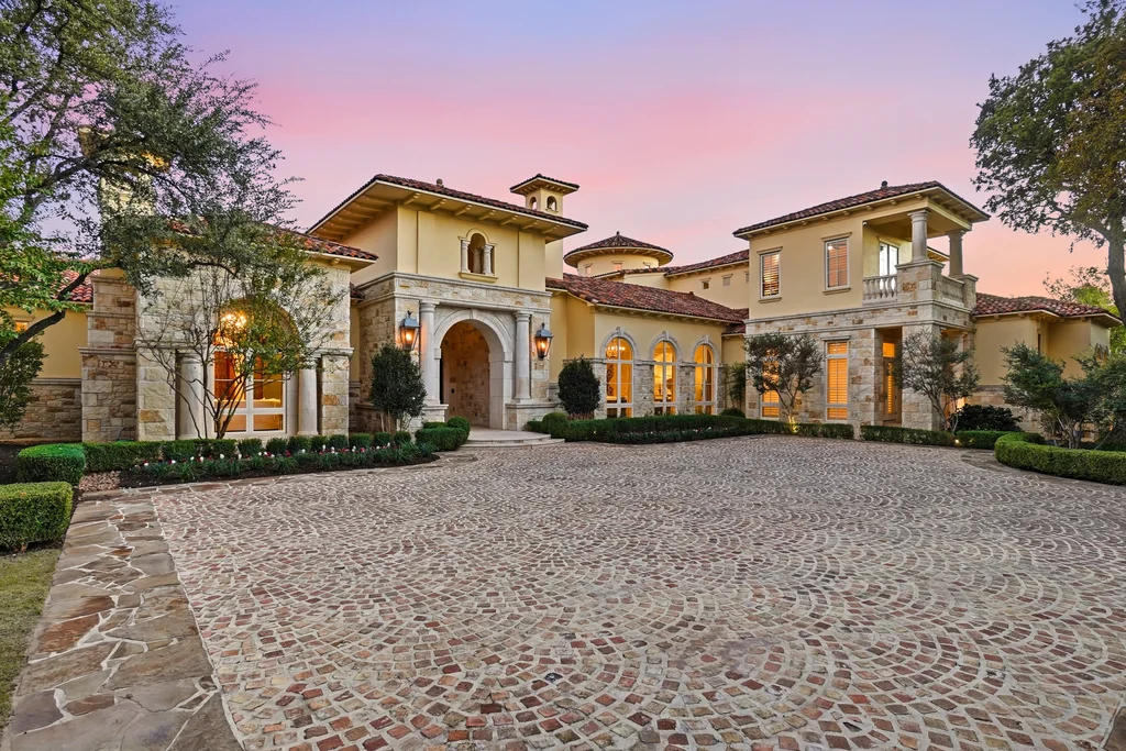 056_136 S Tower Dr_by_meetjrp