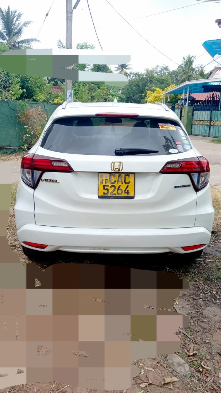 Honda Vezal view 4